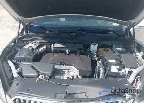 2018 Buick Envision Essence z USA, uszkodzony, nr VIN LRBFX1SA4JD027552